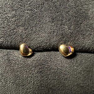 18K Gold cuty heart shaped earrings
